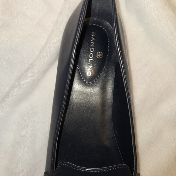 Bandolino Chic Black Leather Loafers - Picture 5 of 5